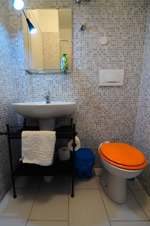 Shine Apartment Napels Kamer foto