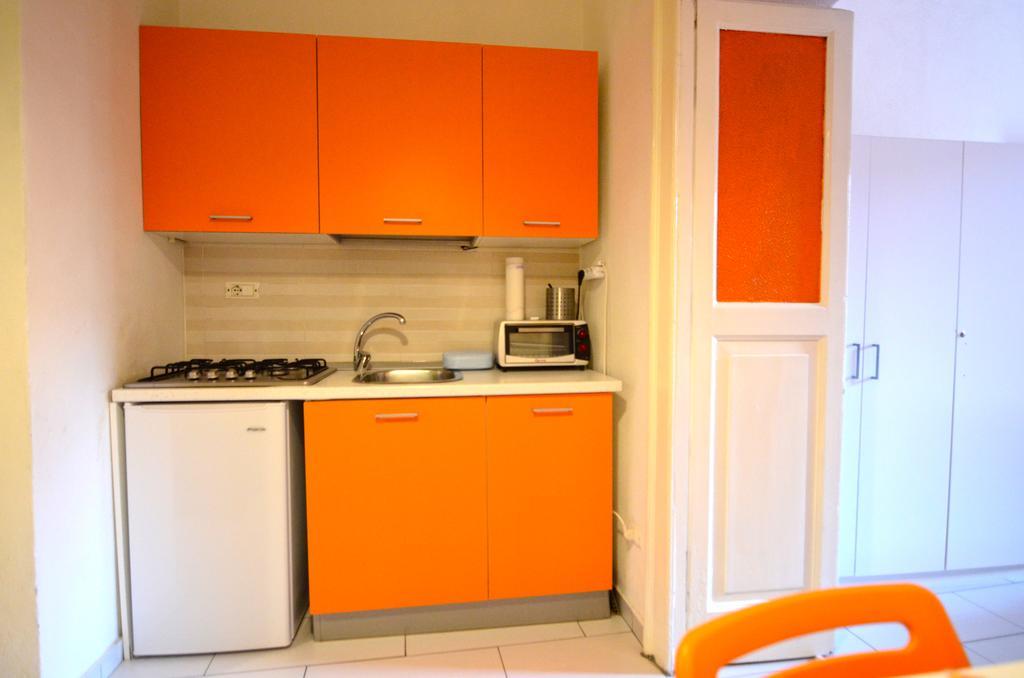Shine Apartment Napels Buitenkant foto
