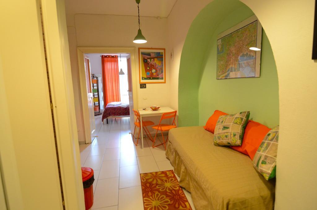 Shine Apartment Napels Buitenkant foto