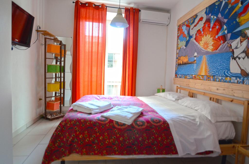 Shine Apartment Napels Buitenkant foto