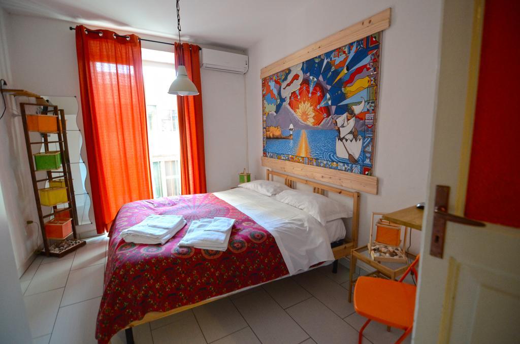 Shine Apartment Napels Buitenkant foto