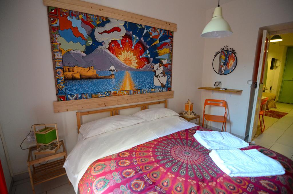 Shine Apartment Napels Buitenkant foto